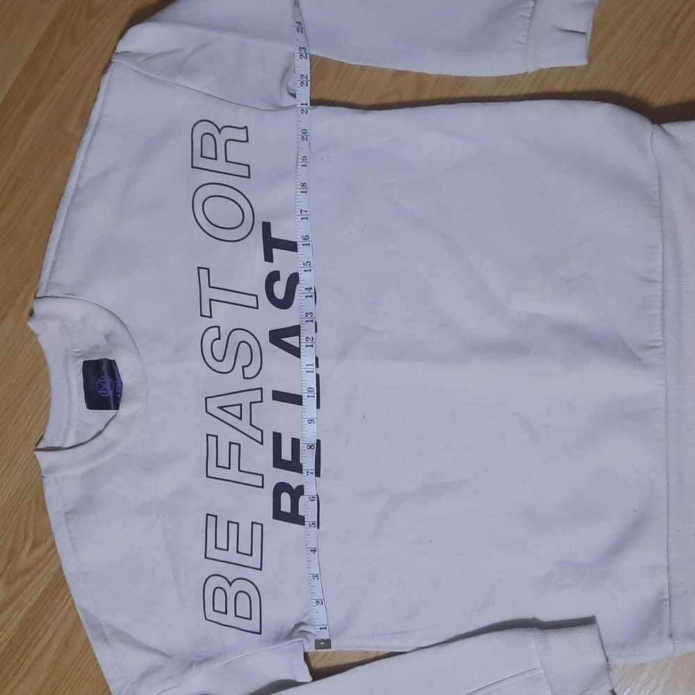 Sweatshirt - Picture 4 of 8